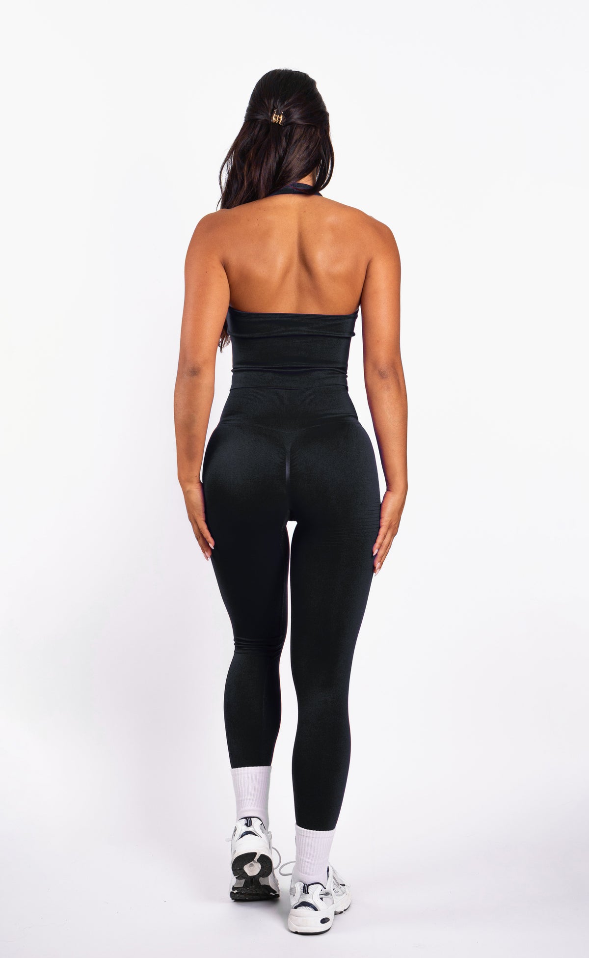 Bibi | Geribde Naadloze Halter Top – Zwart - afbeelding 6